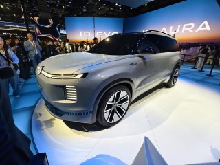 所有汽车公司都把战略重心放在了利润更高的SUV车型上 | 2025上海车展