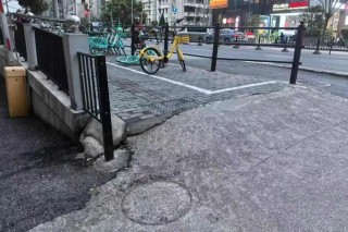 爬坡难下坡险，居民出行难题如何解？