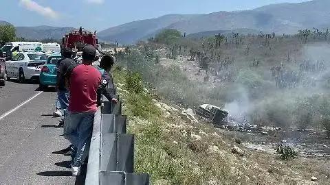 墨西哥中部发生交通事故，已致21人死亡  第1张